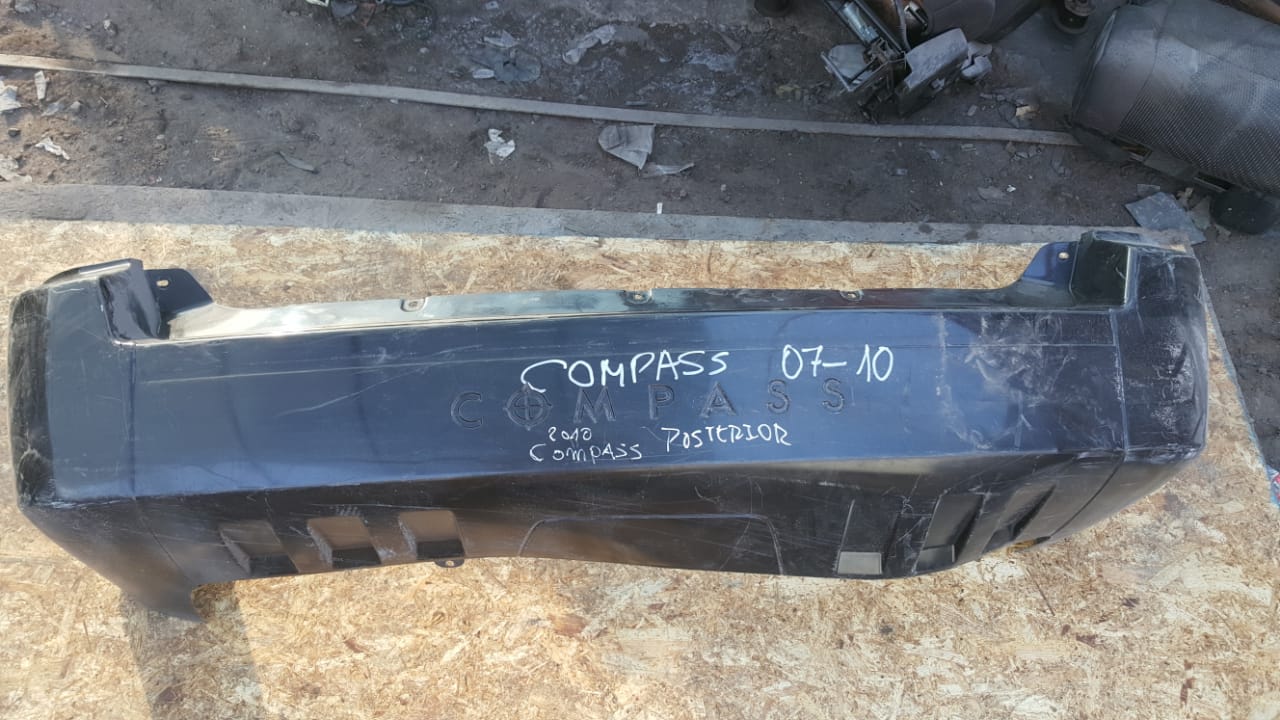 PARACHOQUES POSTERIOR JEEP COMPASS 2007 AL 2010